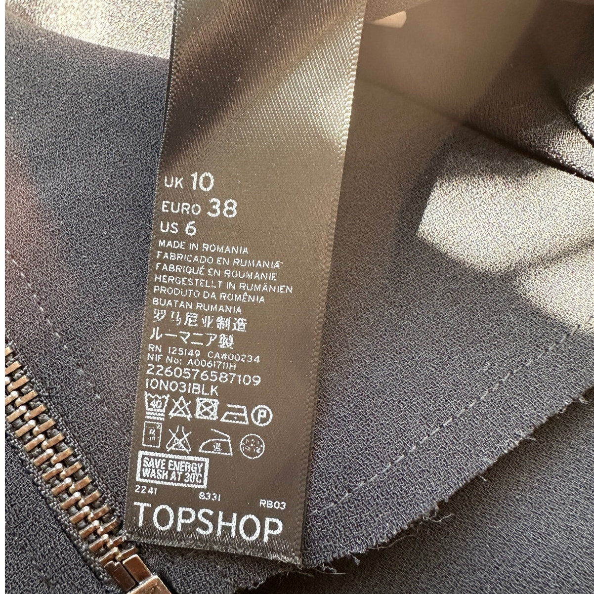 Topshop Black VNeck Front Zip Sleeveless Utility Pocket Dress 6