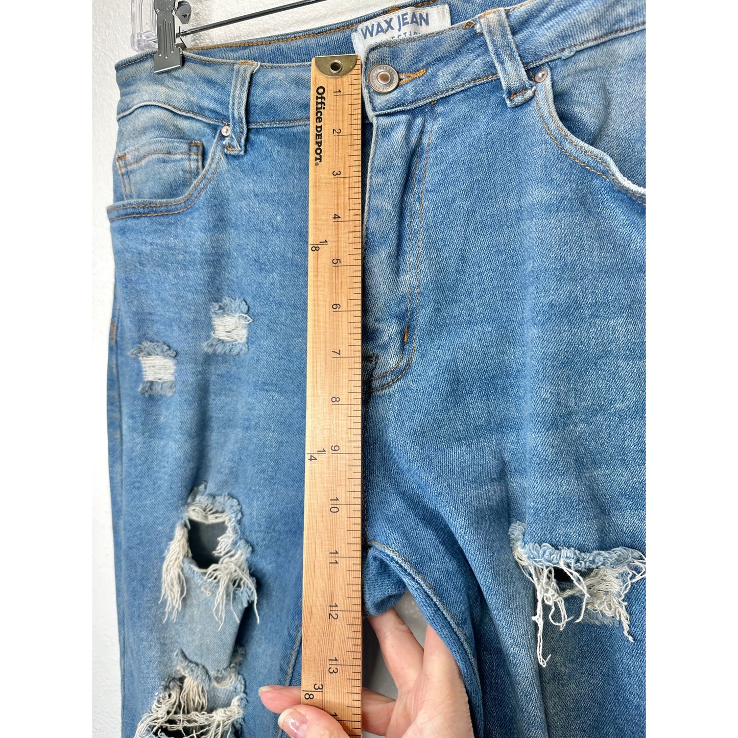 Wax Jean Collection Medium Wash Distressed Holes Boyfriend Denim Jeans 30