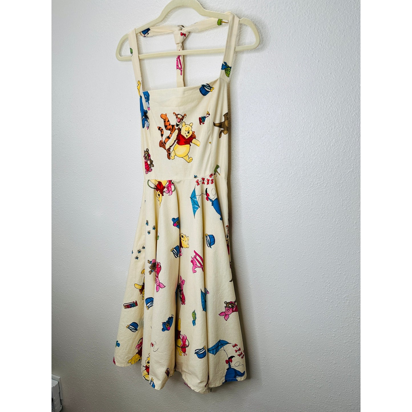 Vintage Cream Winnie The Poo Print Apron Dress Small
