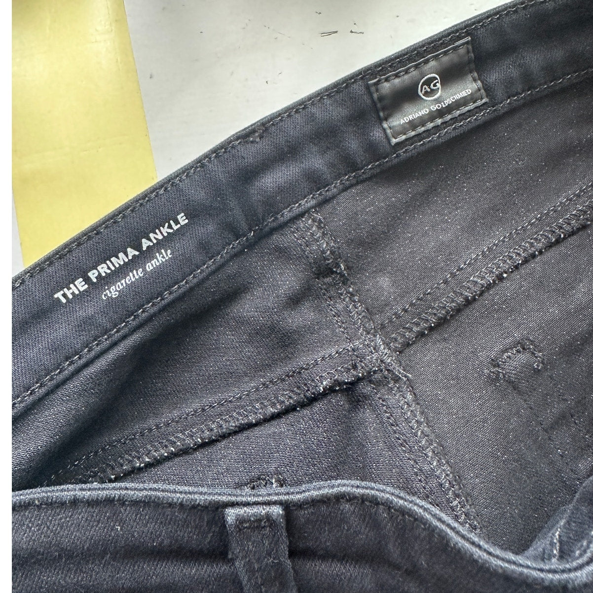 AG Black Prima Ankle Cigarette Ankle Jeans 30R