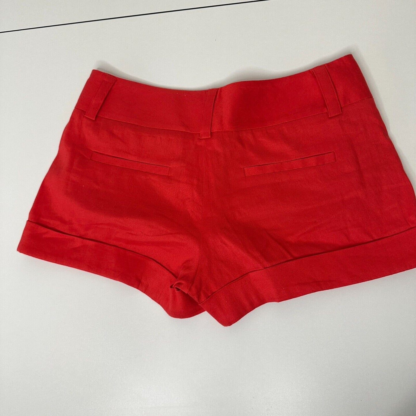Alice & Olivia Poppy Classic Cady Cuffed Twill Shorts Mid Rise Slash Pockets Med