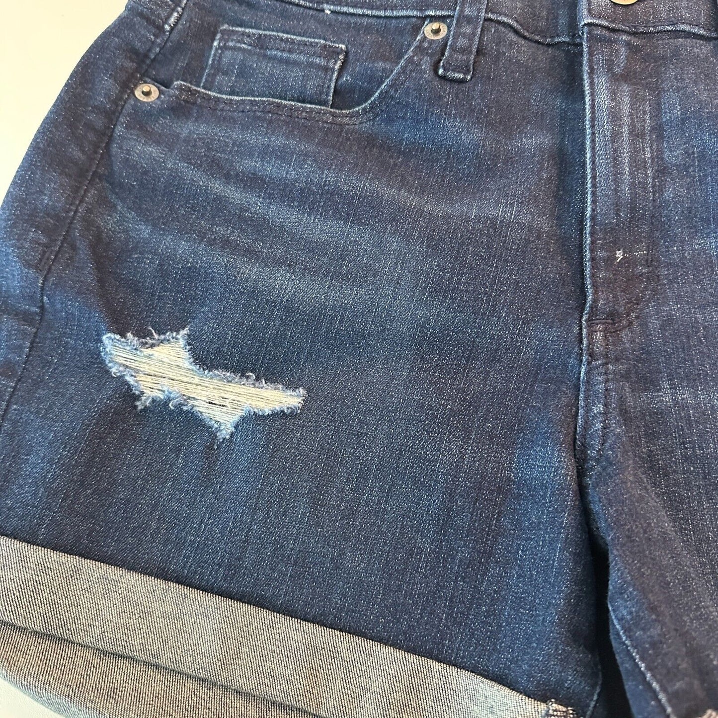 Universal Thread Hi-Rise Mini Dark Distressed Denim Cuff Jean Zip Shorts 6 / 28