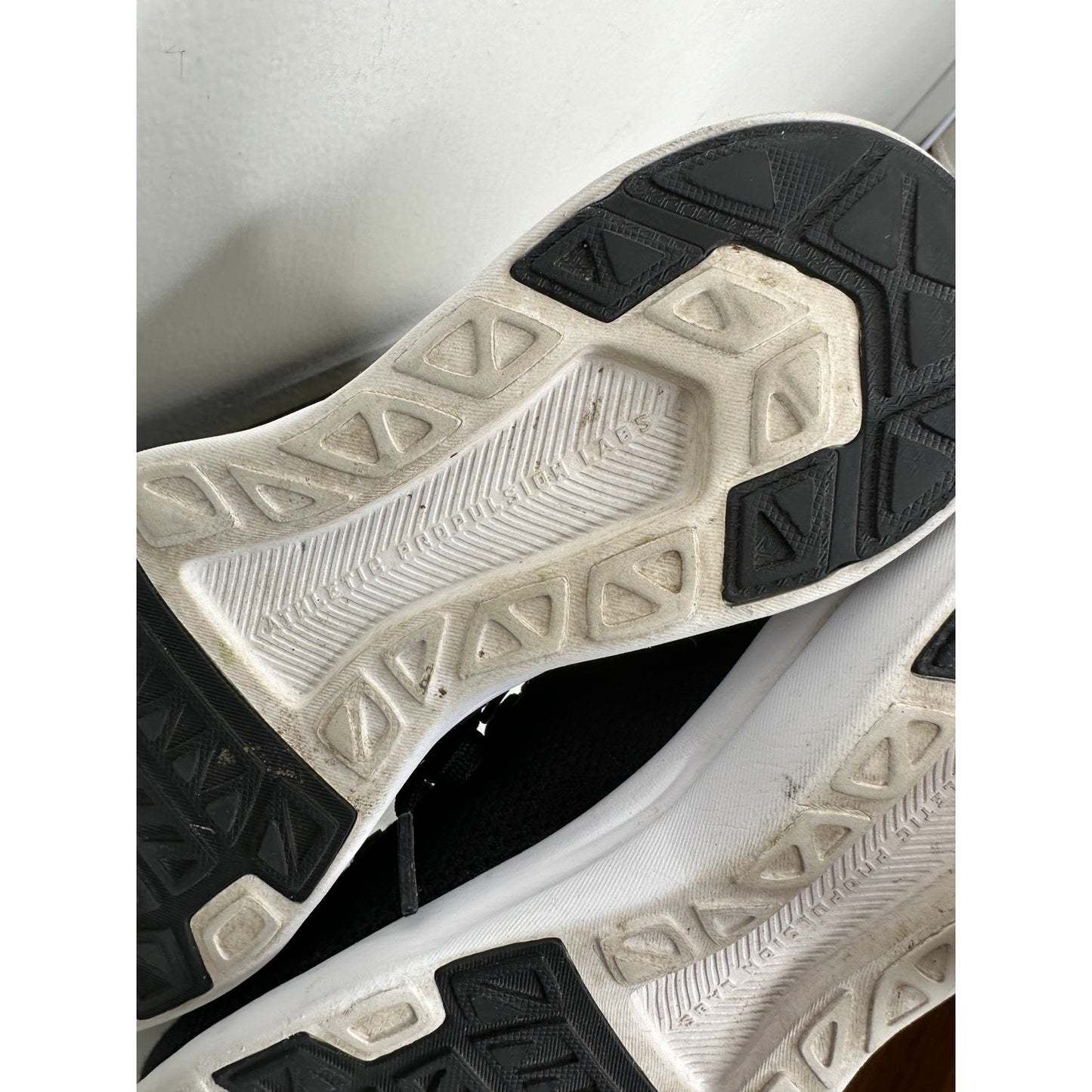 APL TechLoom Breeze Midnight Jungle Black & White Running Shoe 9