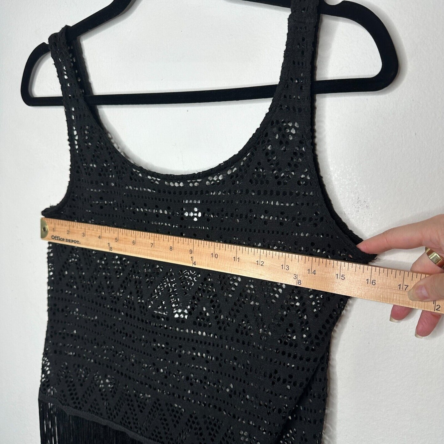 NWT H&M Black Open Crochet Tank Top With Fringe Hem Scoop Neck Sleeveless 4