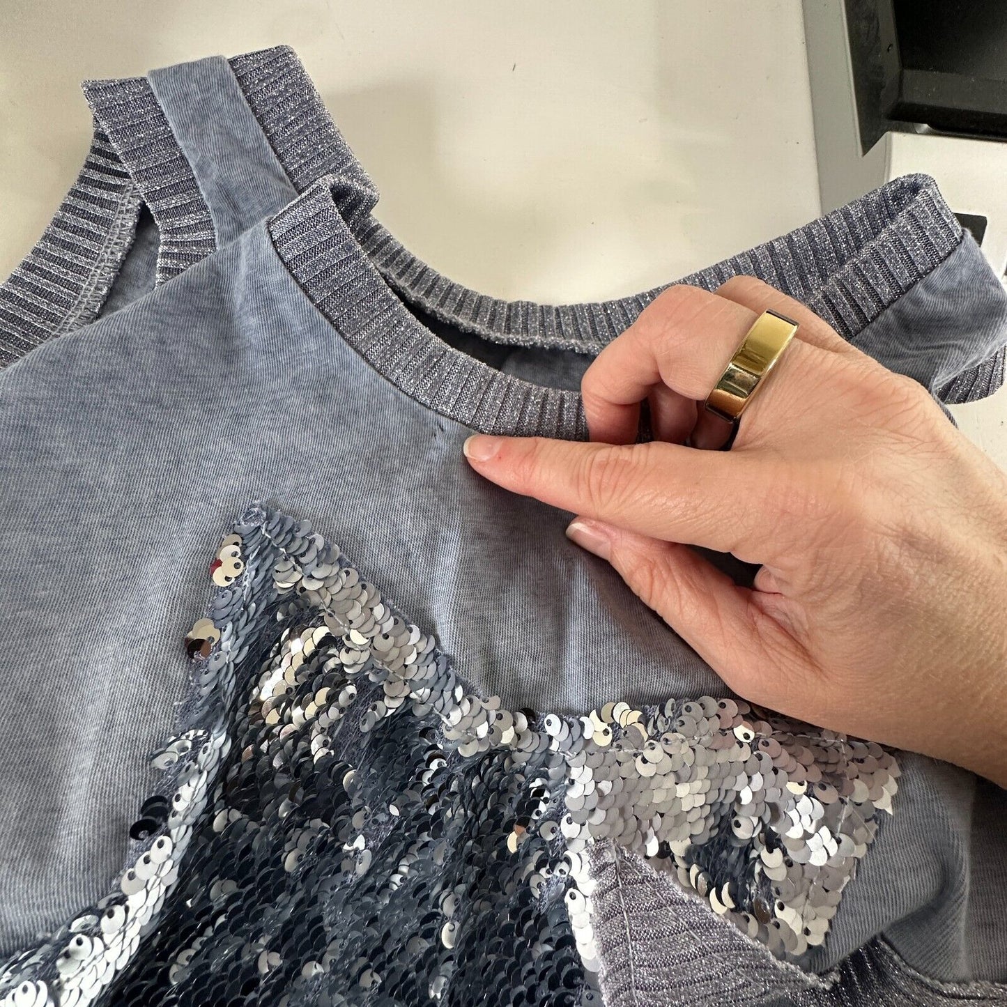 Gray Blue Knit Sleeveless Scoop Neck Tank Top 2 Stars One Silver Sequined Med