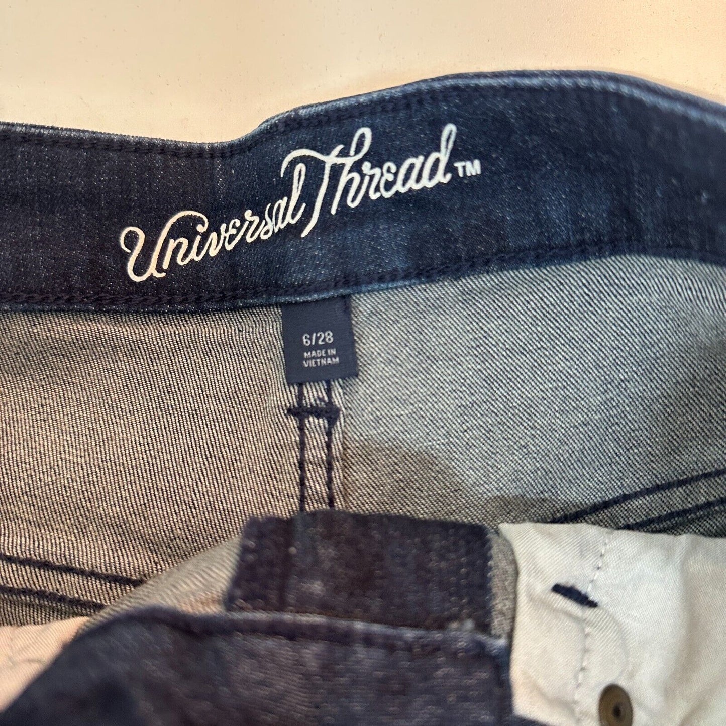 Universal Thread Hi-Rise Mini Dark Distressed Denim Cuff Jean Zip Shorts 6 / 28