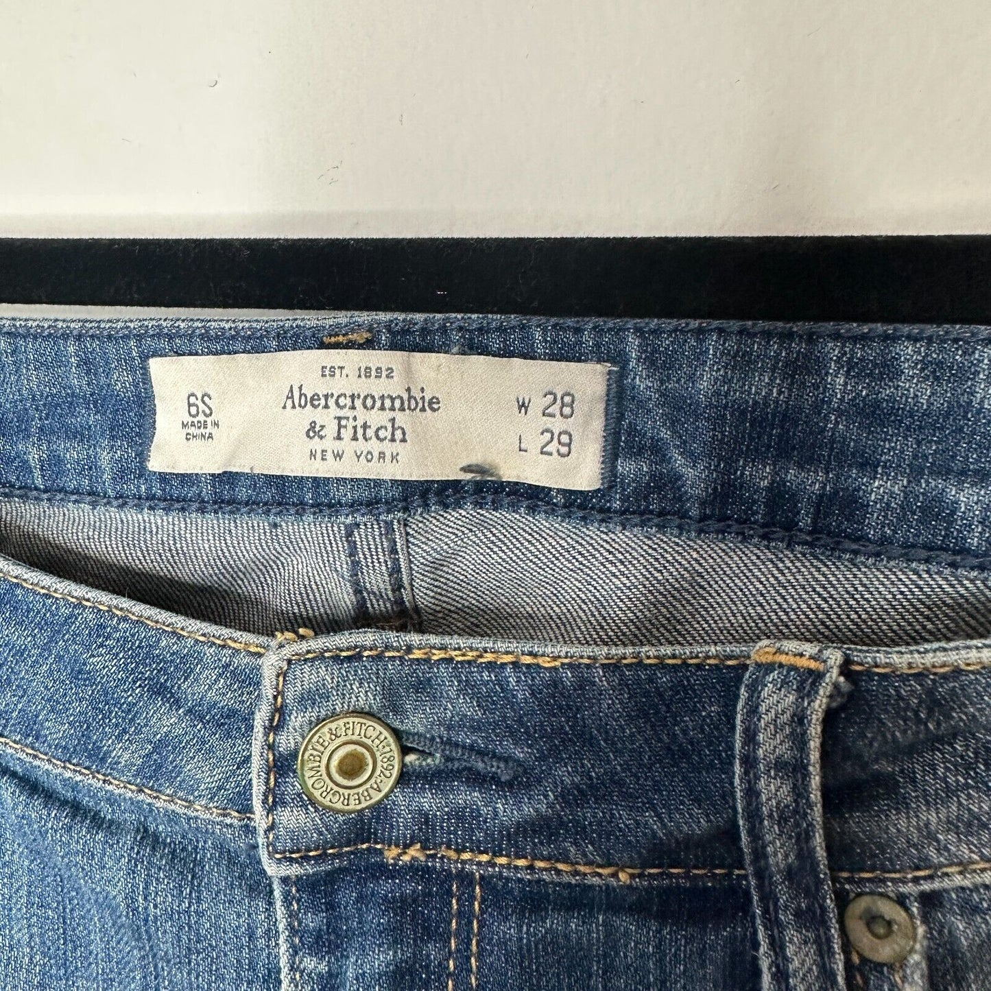 Abercrombie & Fitch Blue Super Skinny Mid Rise Distress Jeans 5-Pocket 28 / 29