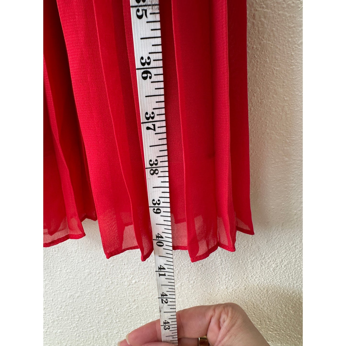 BCBGMAXAZRIA Raya Red Sleeveless Chevron Pleated Lace Dress 6