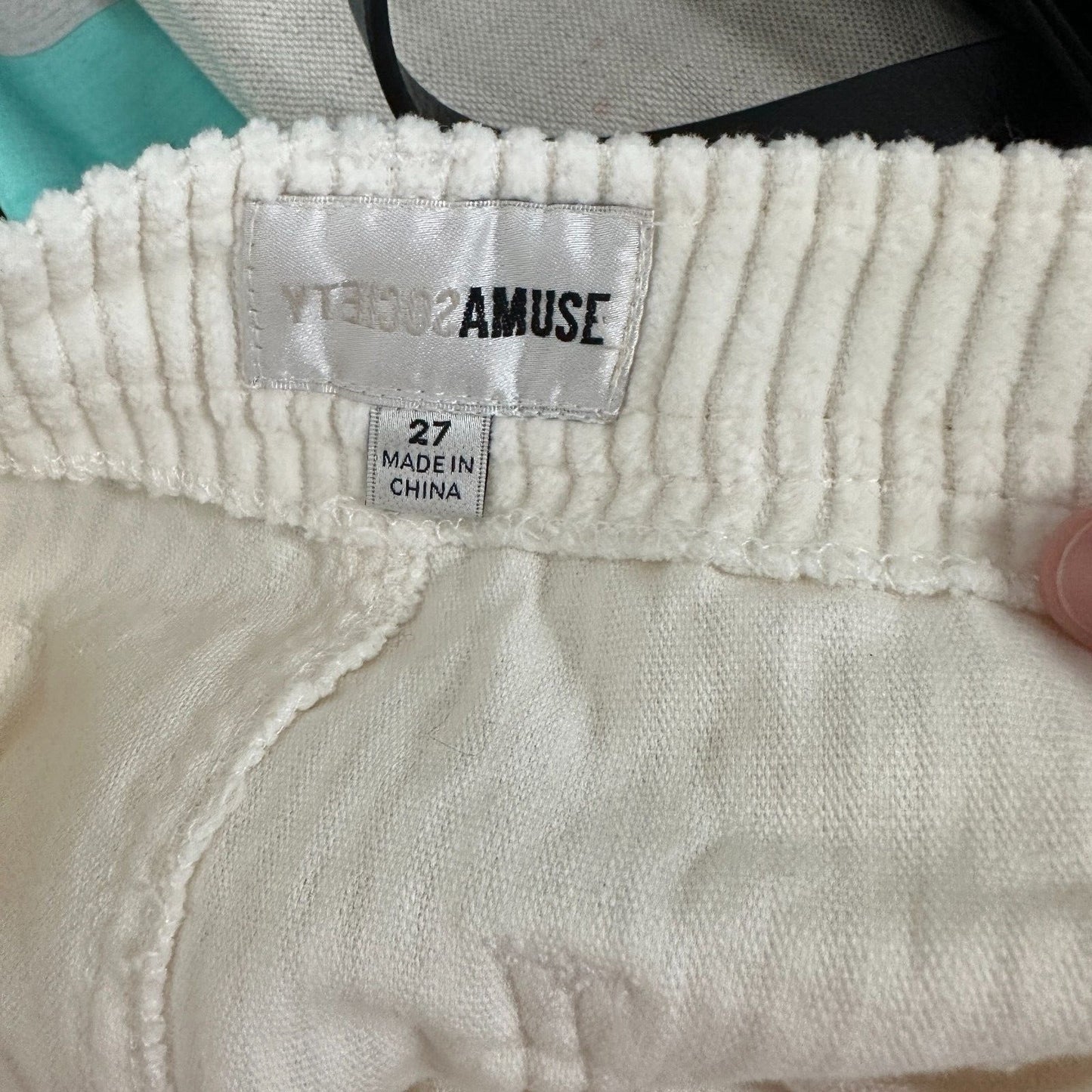 Amuse Society Winter White Wide Corduroy Back Pocket Ankle Flare Pants 27
