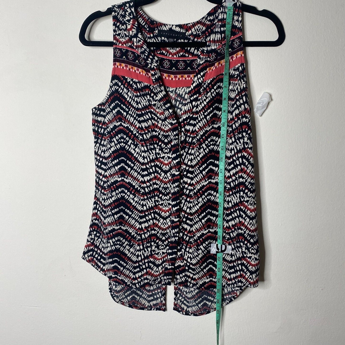 Sanctuary Sleeveless Black Tribal Chevron Print Split V-Neck Button Down Tank XS
