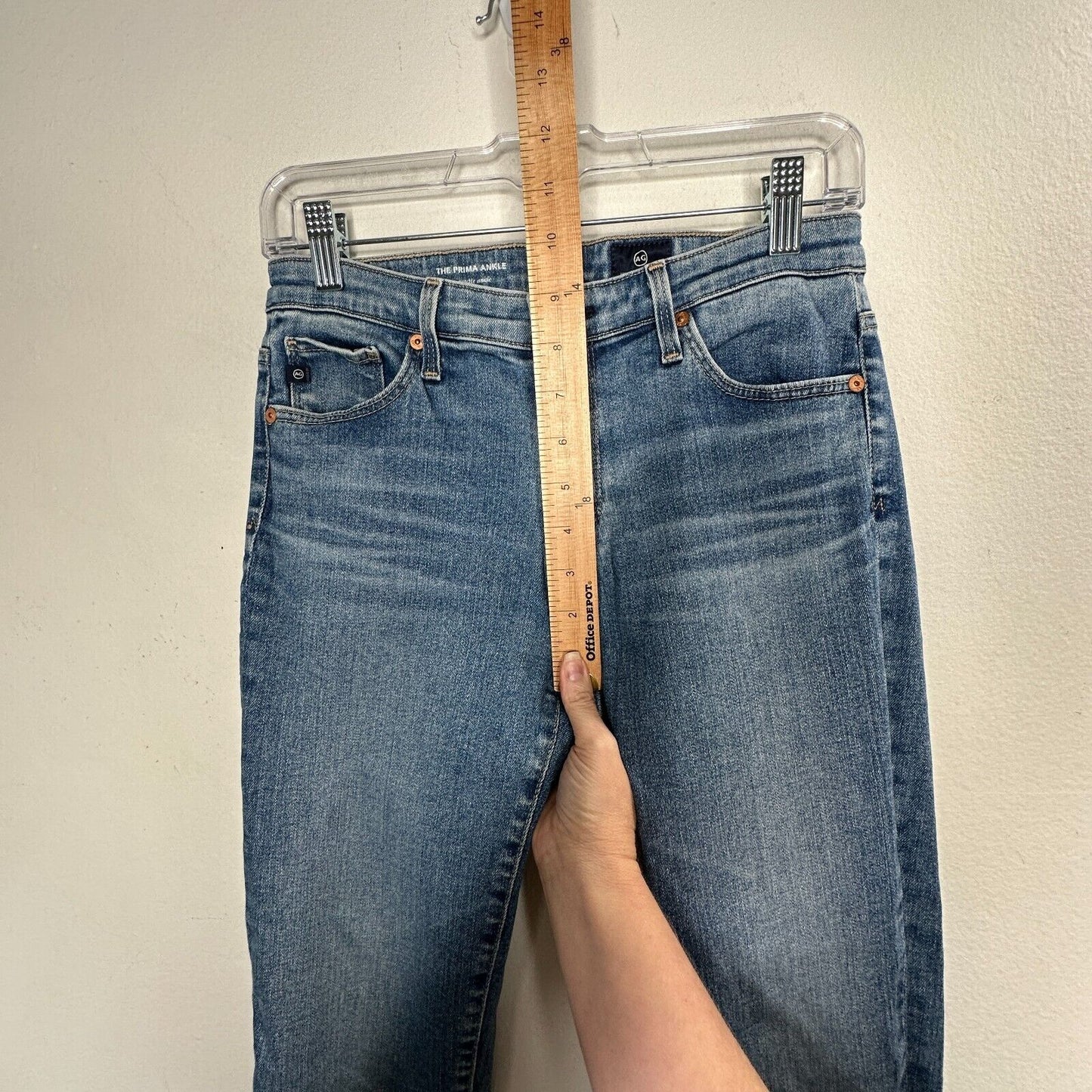 AG The Prima Ankle Raw Hem Cigarette Ankle Med Wash Blue Skinny Jean 27 Zip Fly
