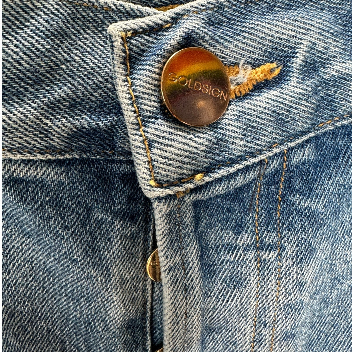 Goldsign Medium Light Wash Straight Leg Gold Button Fly Denim Jeans 31