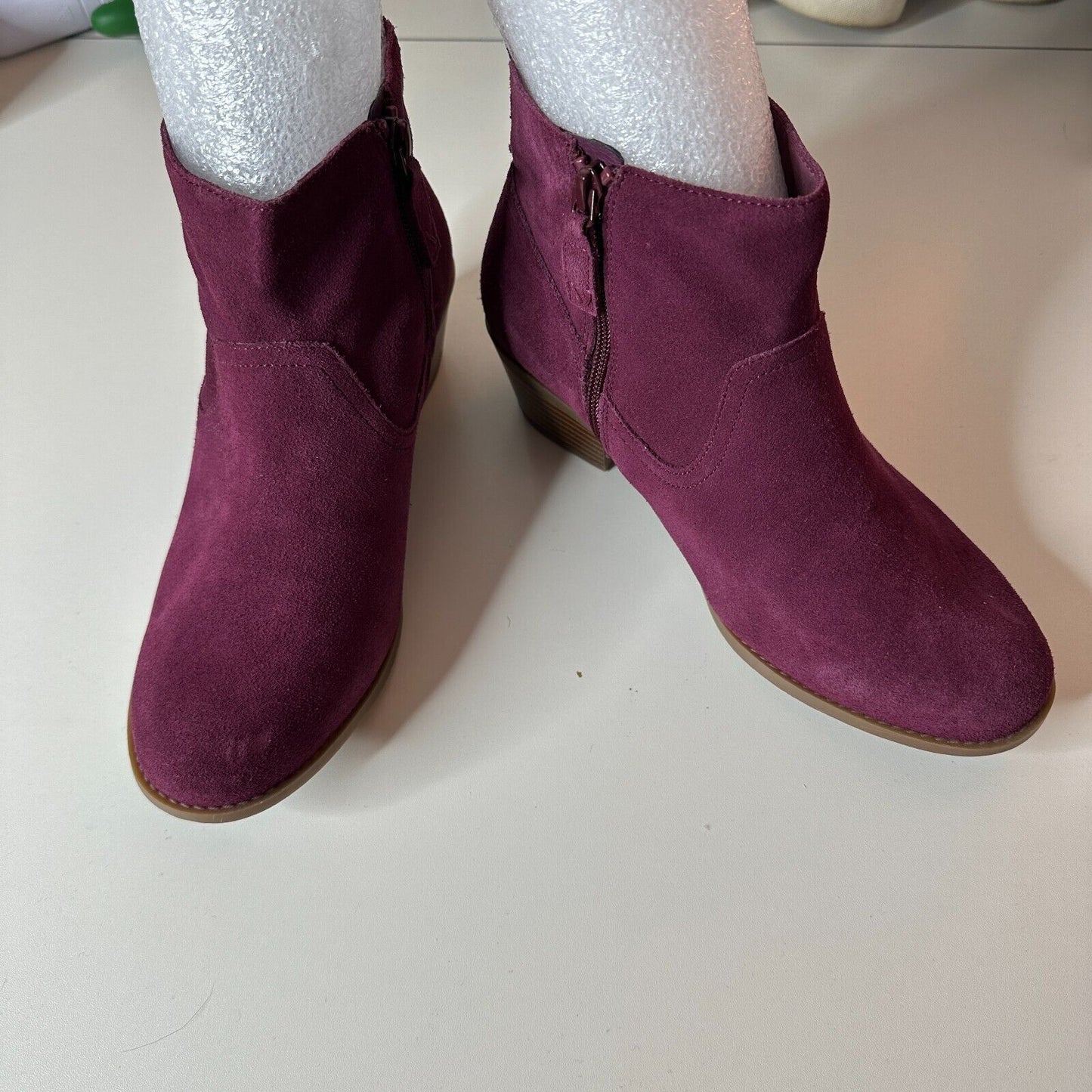 Vionic Vera Chic Eggplant Purple Sueded Ankle Boots Side Zipper Low Heels 8.5