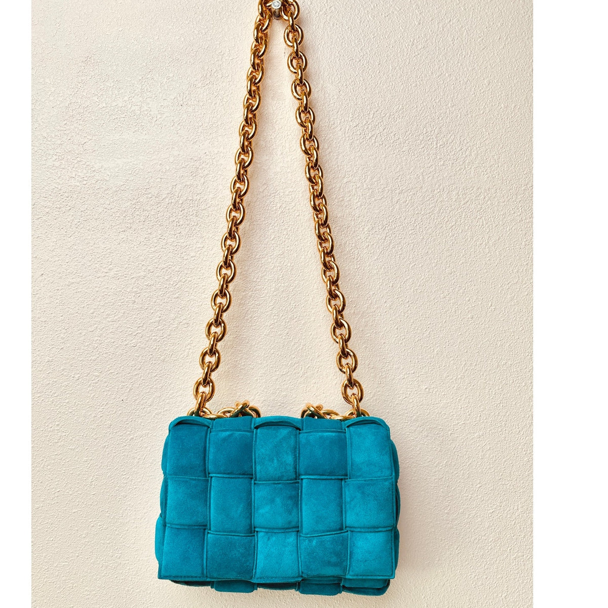 NWOT Bottega Veneta Chain Cassette Bag – Turquoise Suede with Gold-Tone Chain