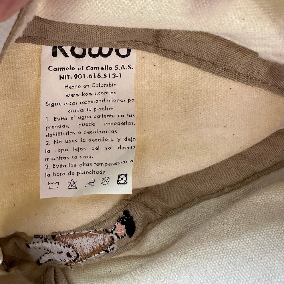 Kowu Ivory Colombian Embroidered Graphic Man Adjustable Cap