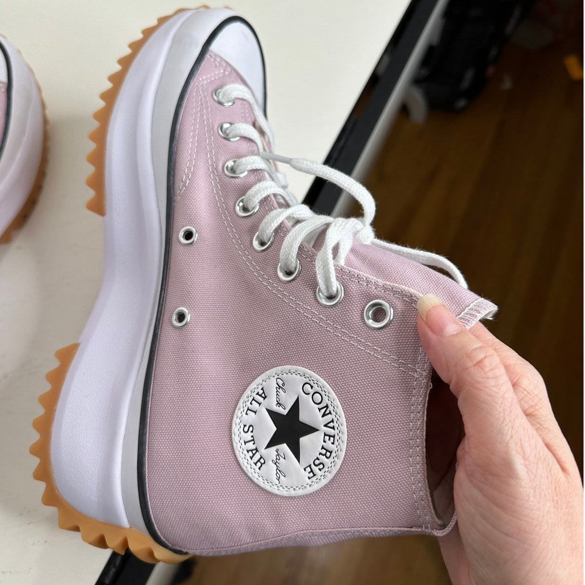 Converse Run Star Hike High Top Platform Sneaker Pink & White W 9 / M 7