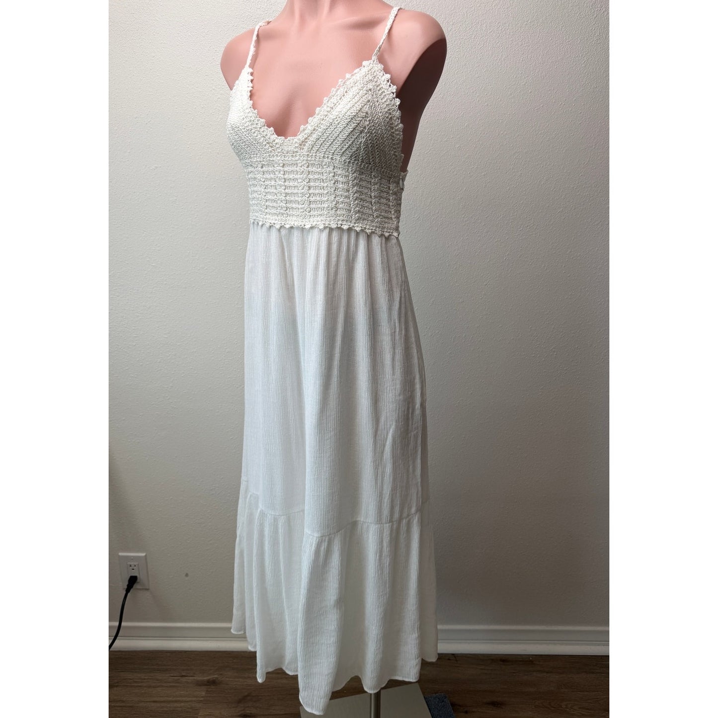 Lush Ivory Crochet Bodice Spaghetti Strap Midi Sundress Size S