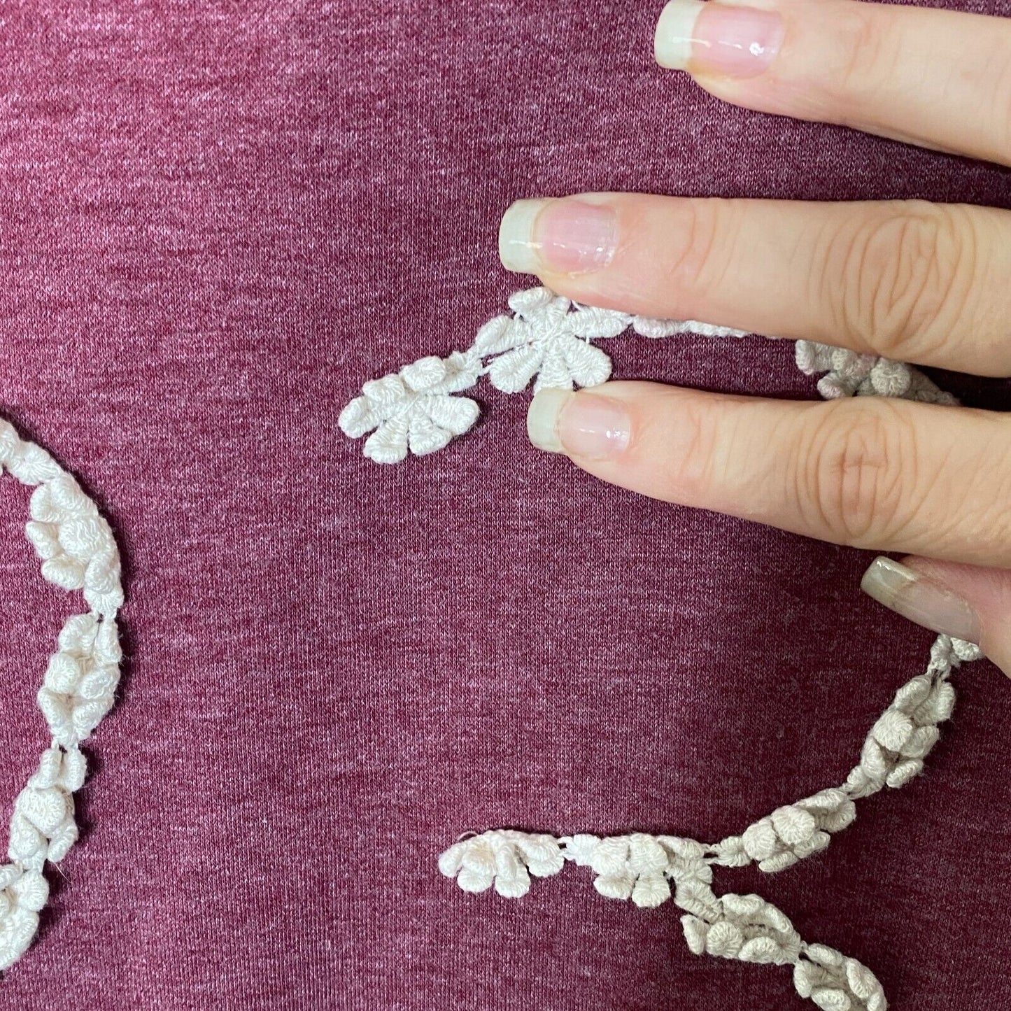 Elodie Marled Plum Purple Long Sleeve Round Neck Sweater 23 Floral Graphic Large