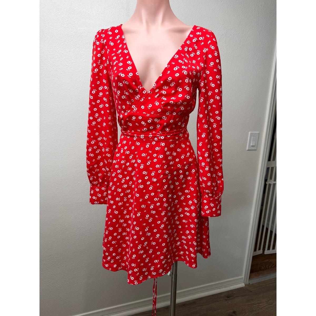 ALEXACHUNG Red Floral Wrap Mini Dress Women US 2