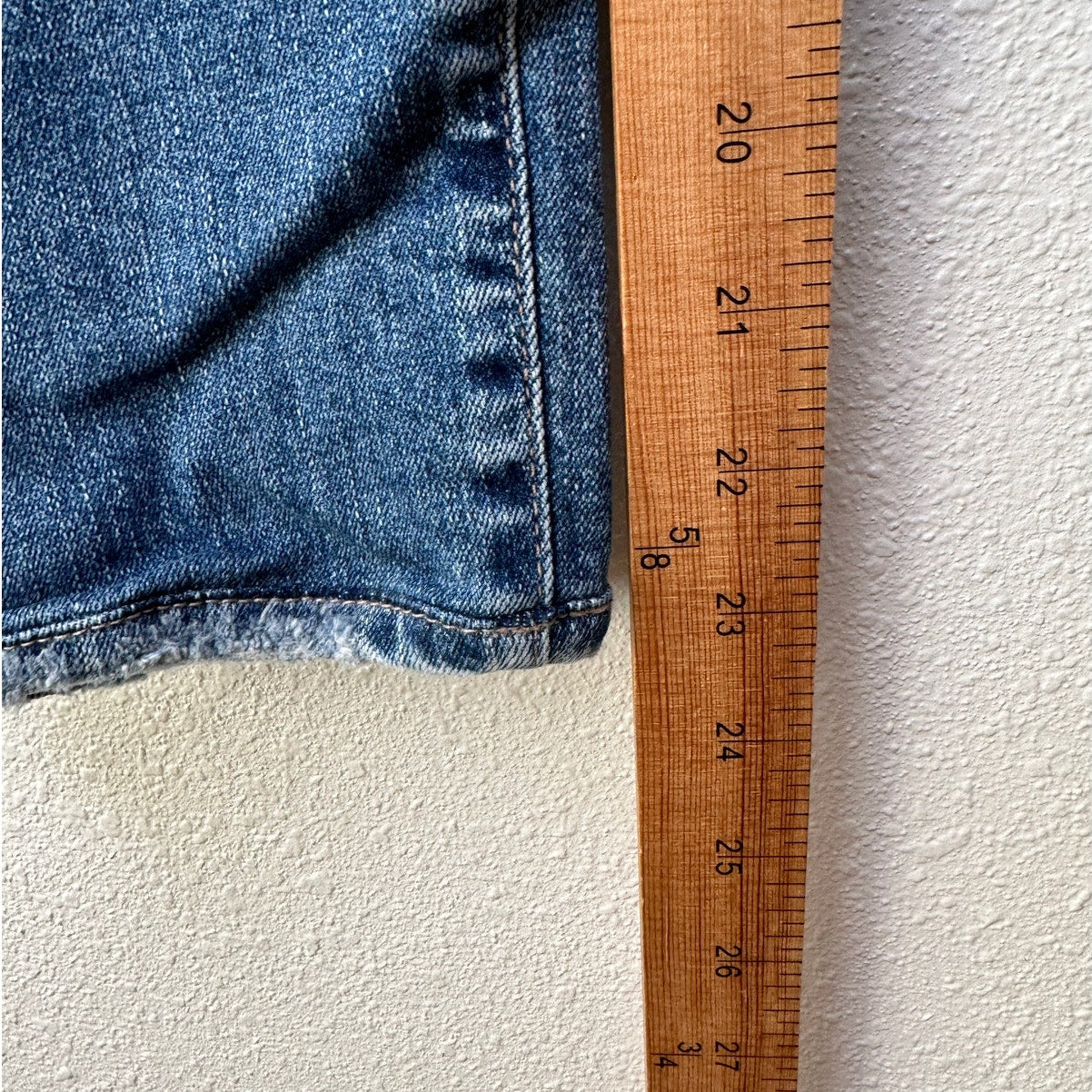 AG women’s Prima ankle cigarette jeans medium wash US 31 Japanese denim