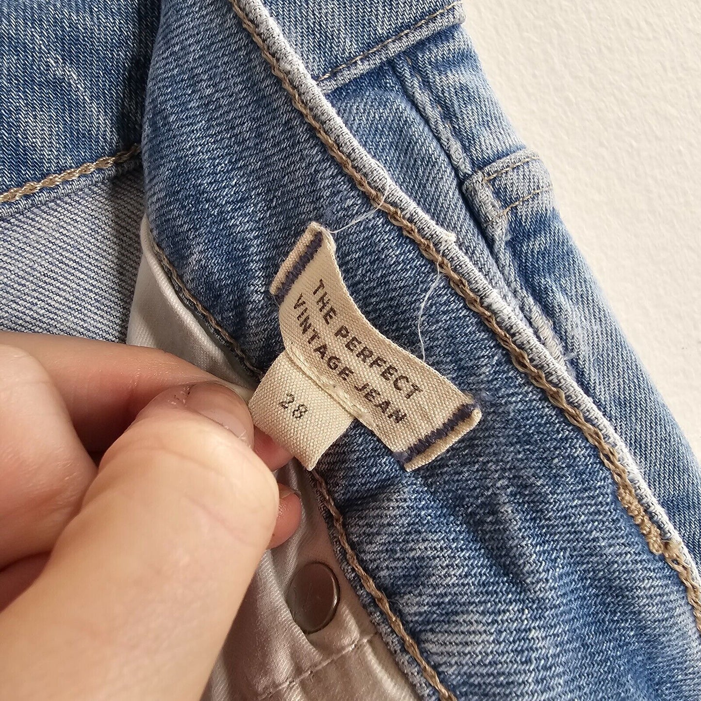 Madewell Medium-Blue Wash The Perfect Vintage Jeans Raw Hem Edition High Rise 28