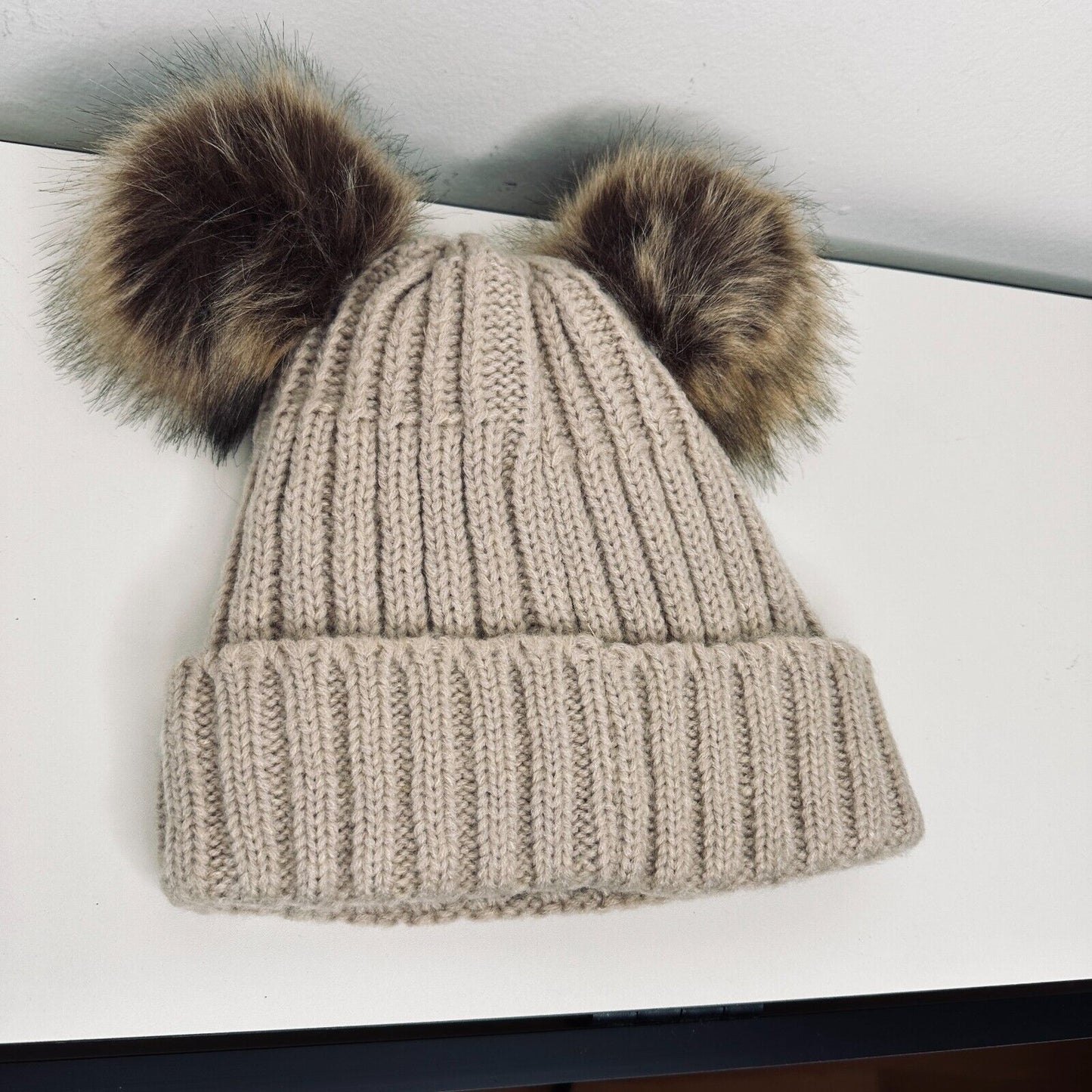 Arctic Paw Tan Cream Lined Thick Cable Knit Beanie 2 Brown Faux Fur Pom Poms OS