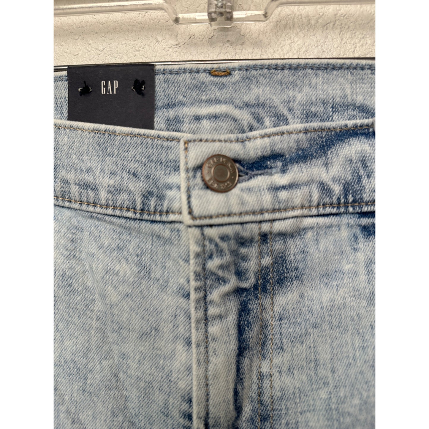 NWT GAP Girlfriend Mid Rise Jeans Gray Acid Wash 31 Raw Hem