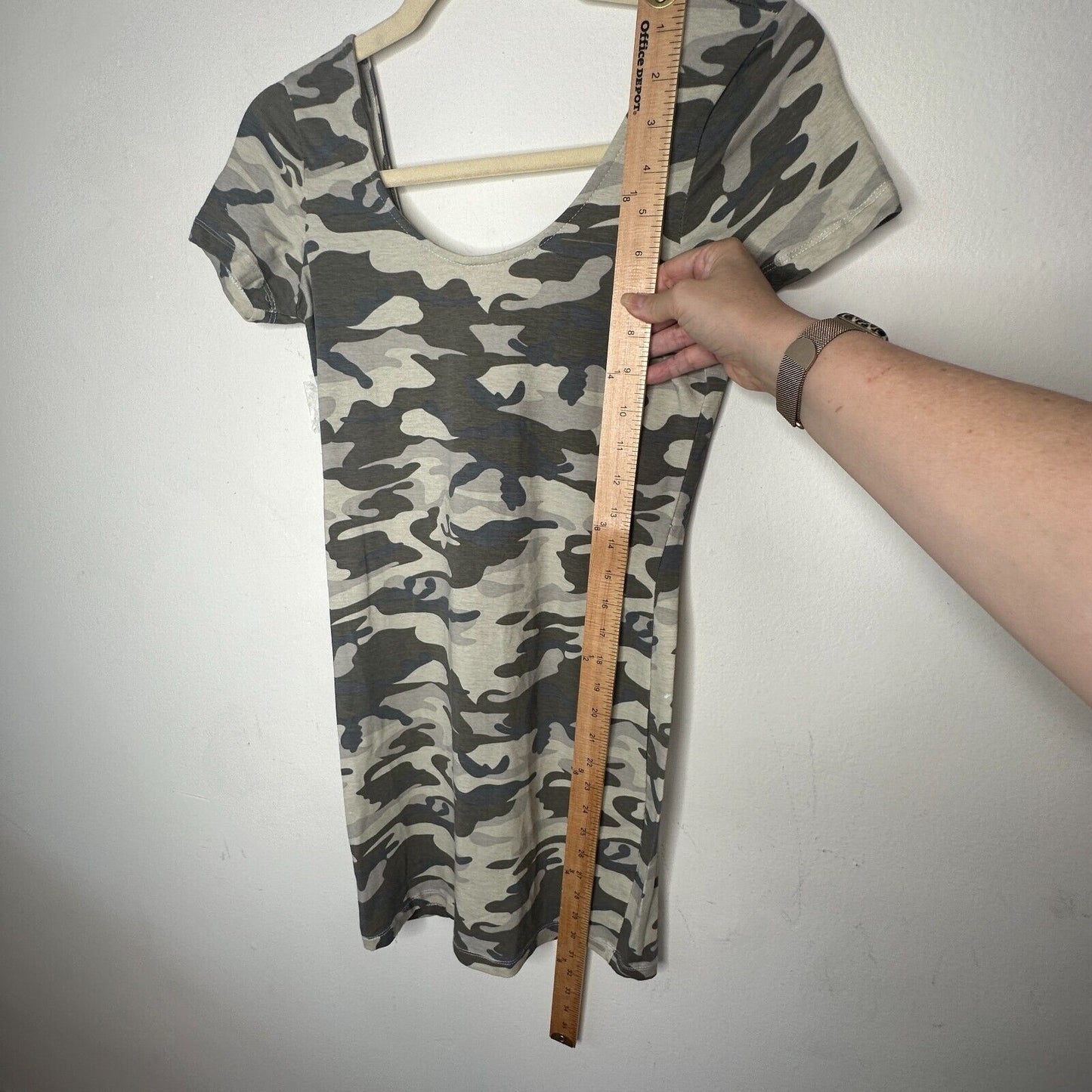 NWT Love Change Italy Camo Bodycon Dress Short Sleeve Deep Low U Back Stretch S