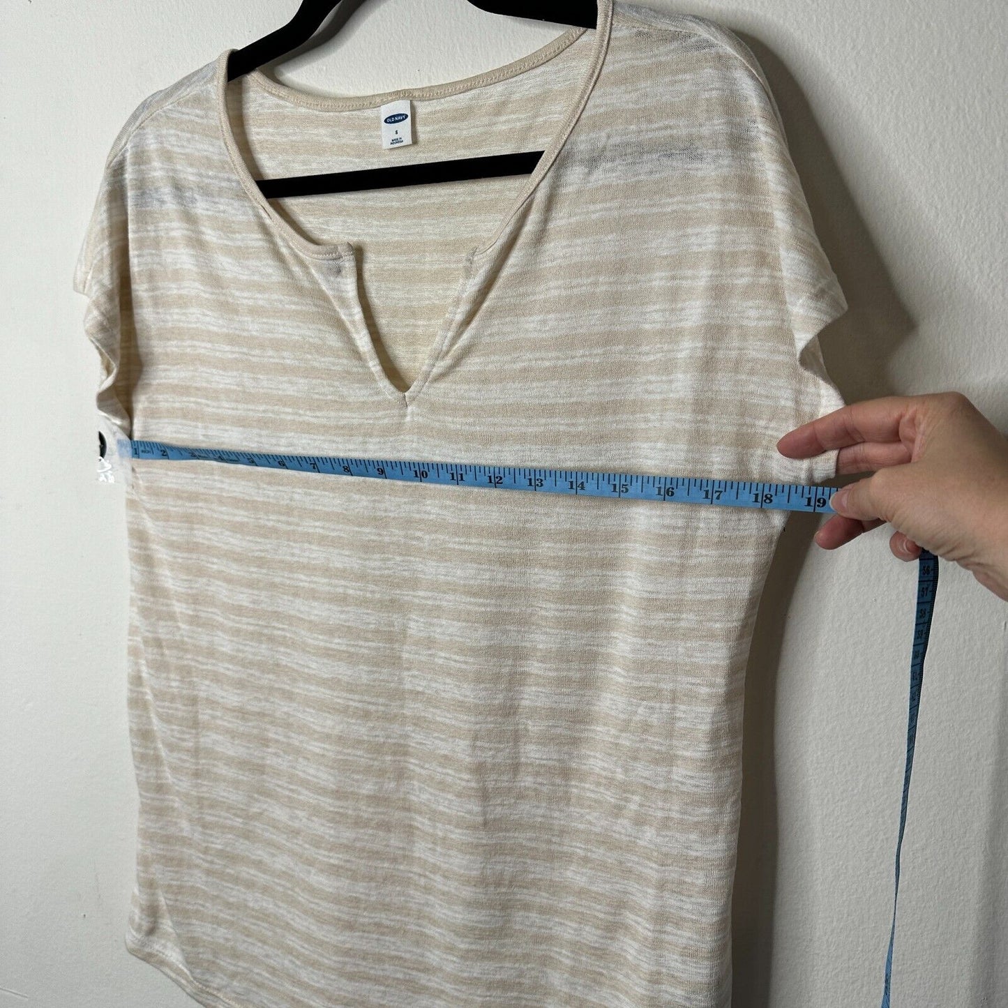 Old Navy Cream and White Striped V-Split Neck Tee Blouse Capped Sleeve Small