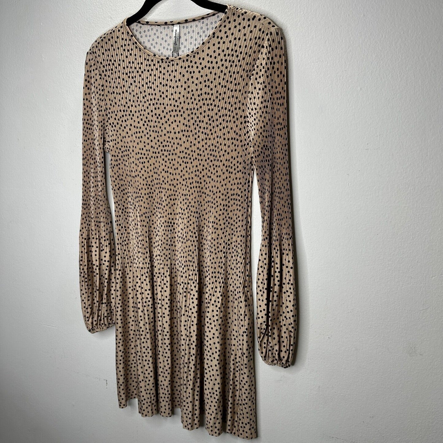 Stradivarius Beige Black Polka Dot Mini Pleat Balloon Sleeve Round Neck Dress