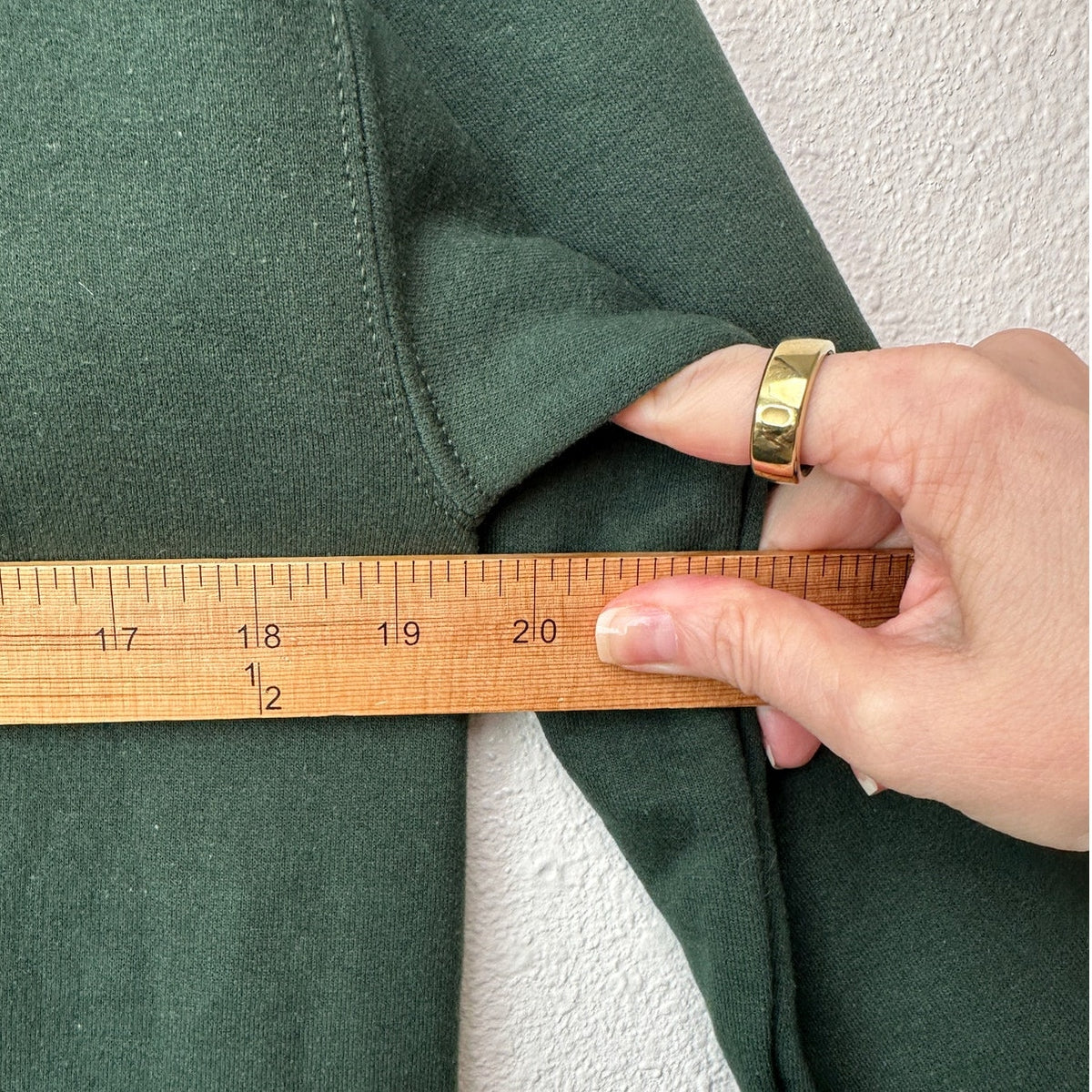 Gildan Green FAST Graphic Crewneck Sweatshirt US S