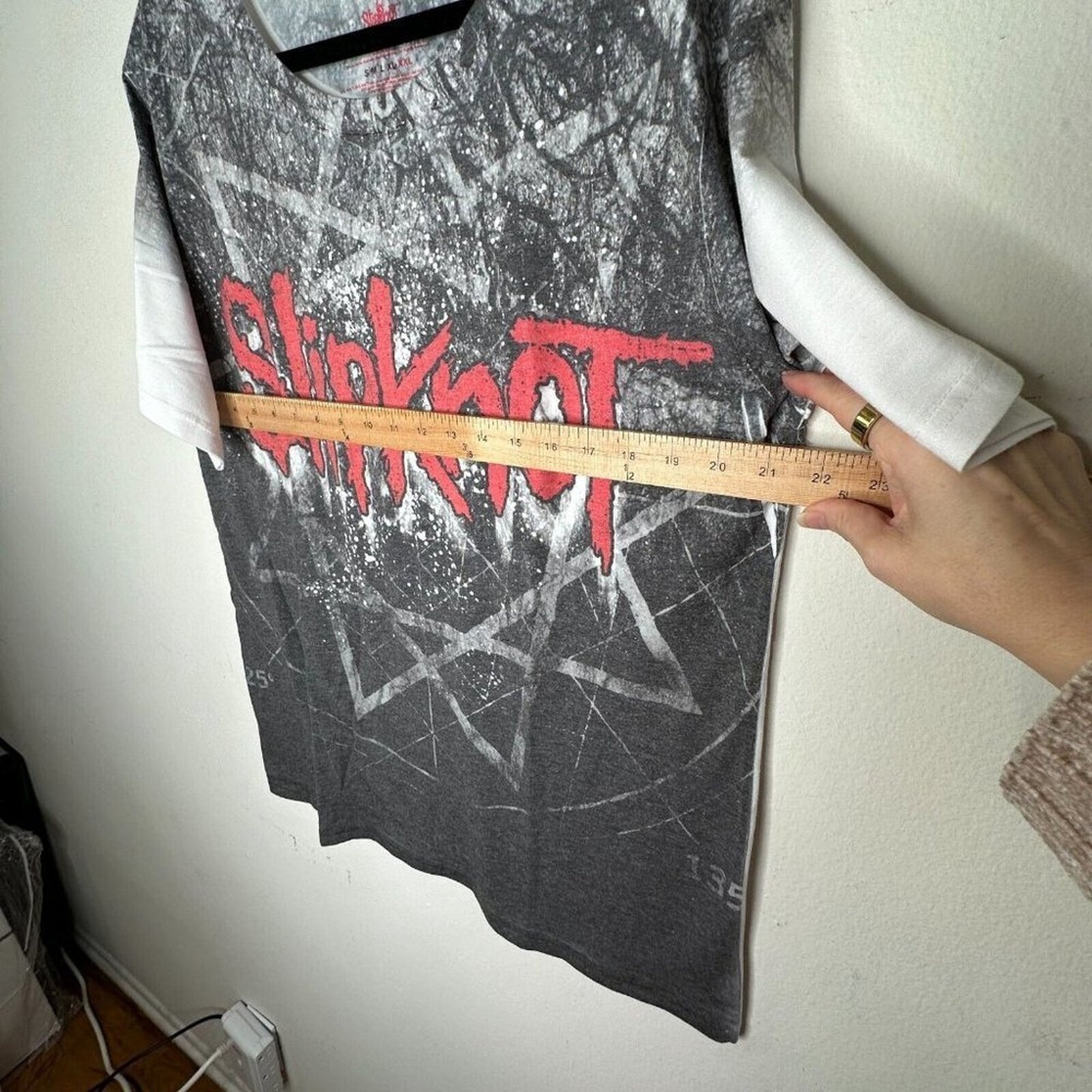 NWOT Slipknot Gray & Red Slipknot Graphic White Back Tee Short Sleeve 2XL