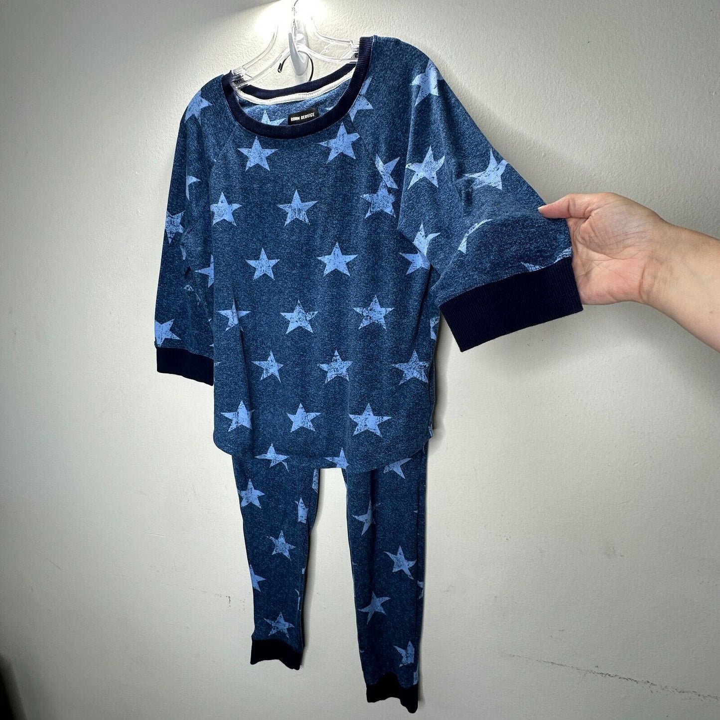 Room Service Blue Star Print 3/4 Sleeve Light Sweater and Drawstring Joggers M