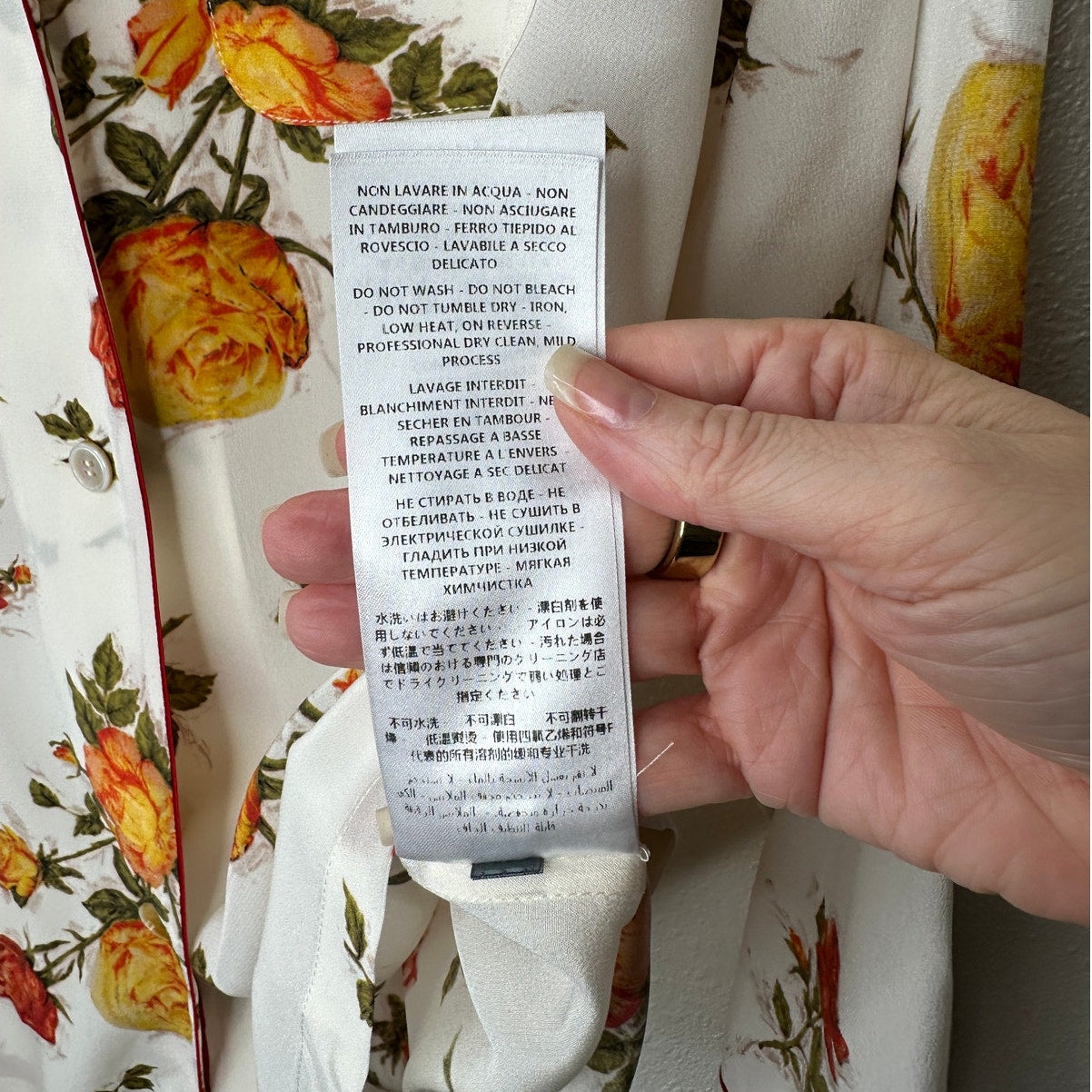 Alexander McQueen Cream Multi Color Floral Long Sleeve Button Pajama Top 44 / M