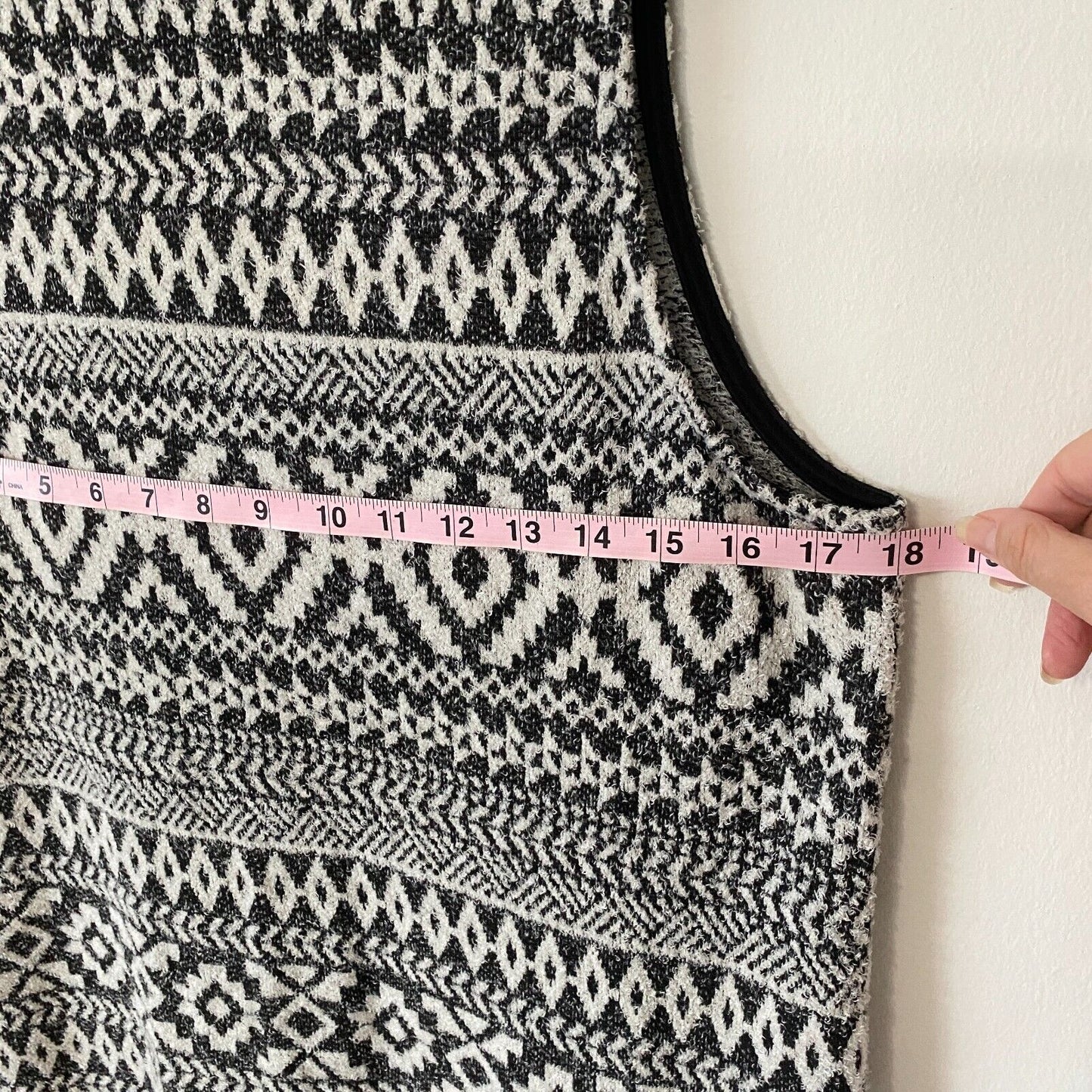 I JOAH Black White Aztec Tribal Print Sleeveless Pullover Bodycon Dress Large