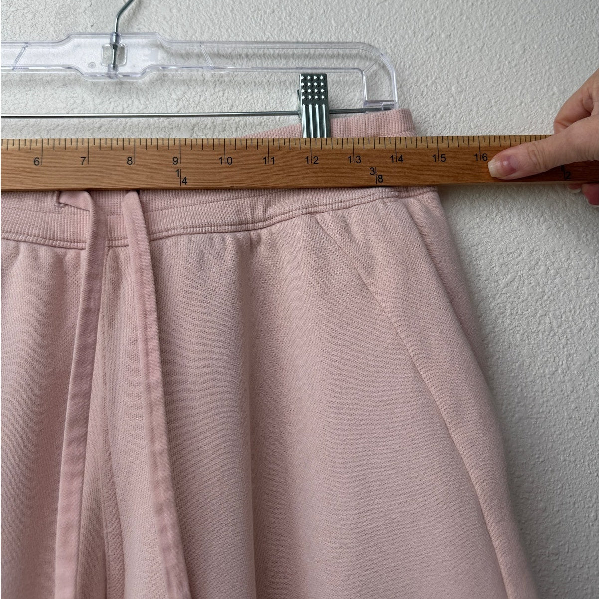 Lululemon Light Pink Jogger Sweatpants Drawstring Elastic Waist Size 8
