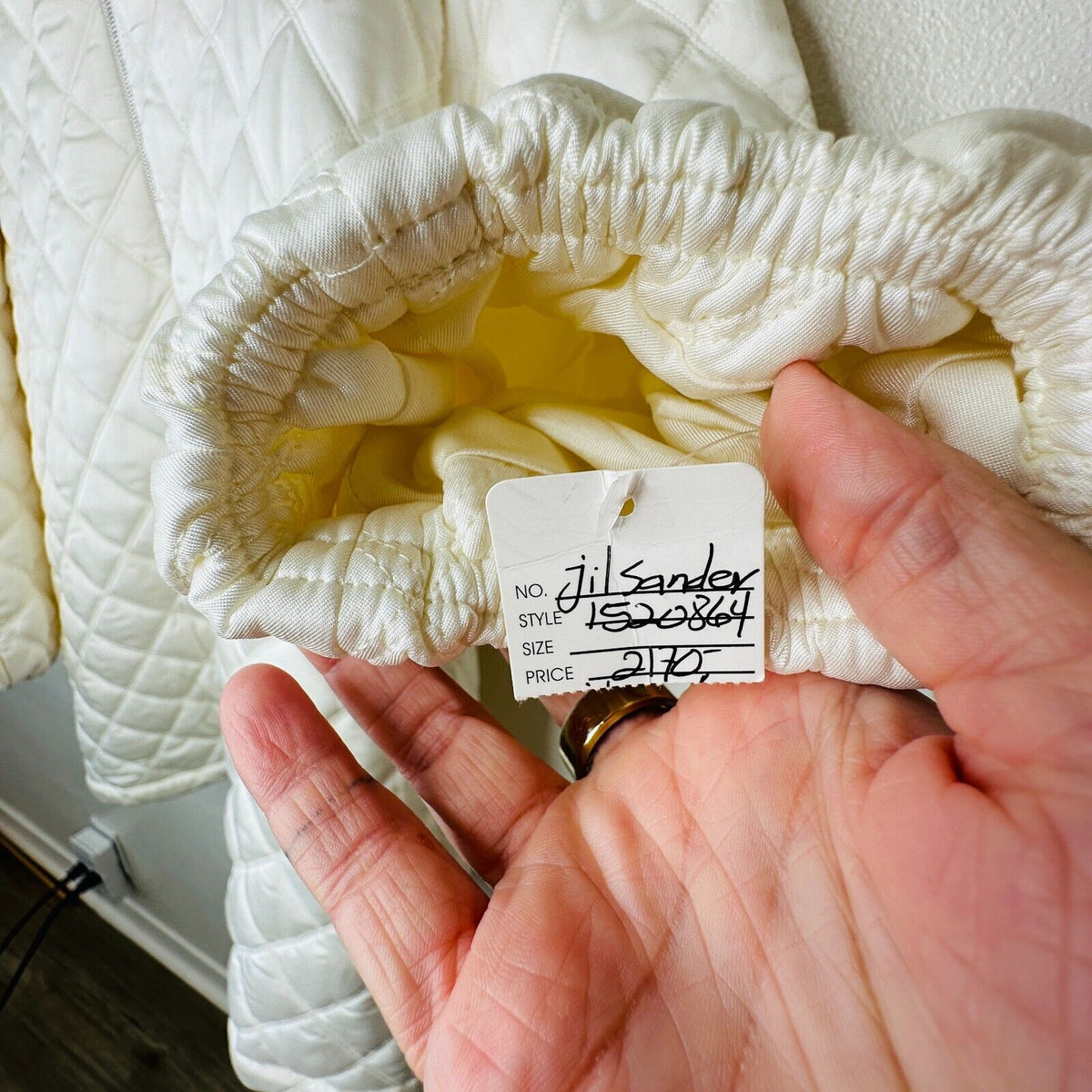 Jil Sander Eggshell Cream Goldfish Long Line Quilted Front Zip Hooded Jacket 36
