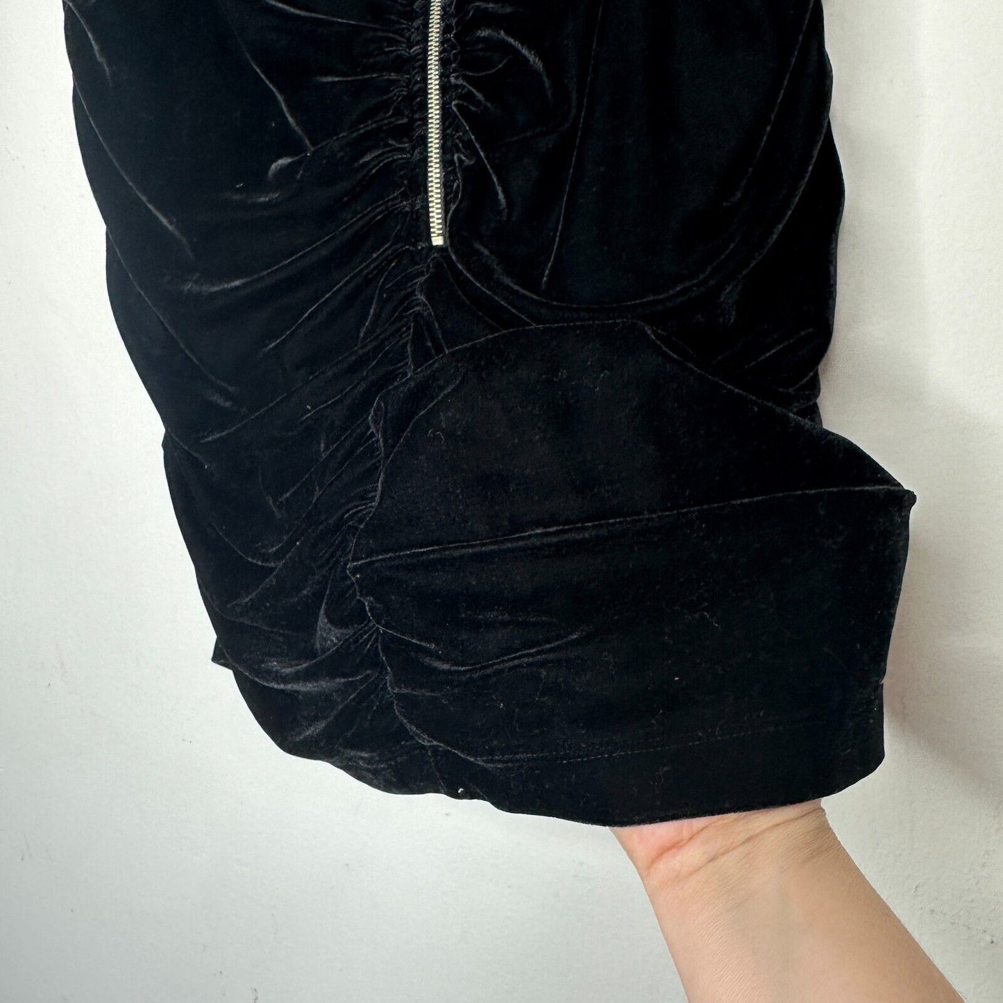 Solid Jet Black Sexy Ruched Velvet Mini Skirt Zip Back Stretch Medium