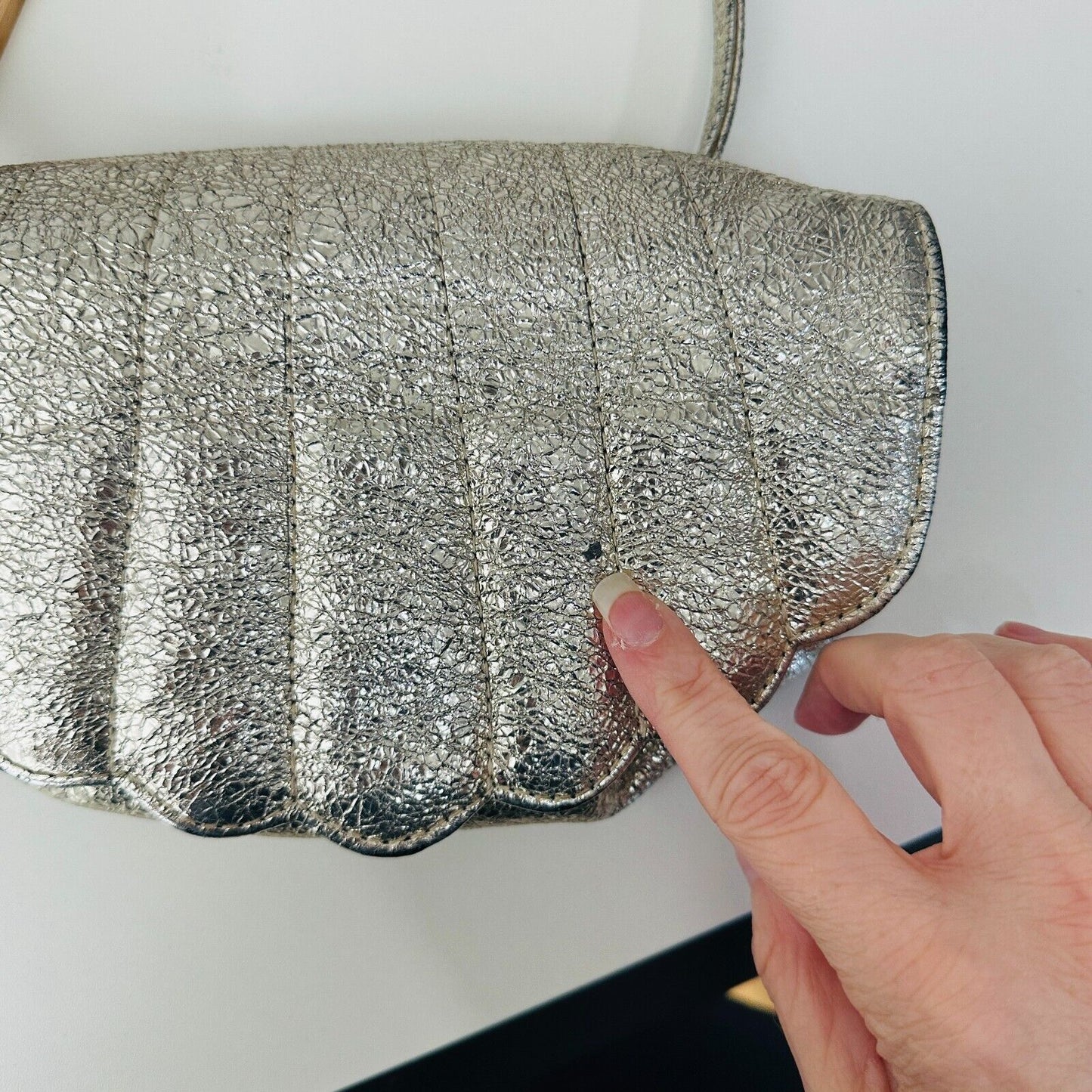 C.A.B. Gold-Silver Shimmer Clam Shell Design Fabric Shoulder Strap Snap Close