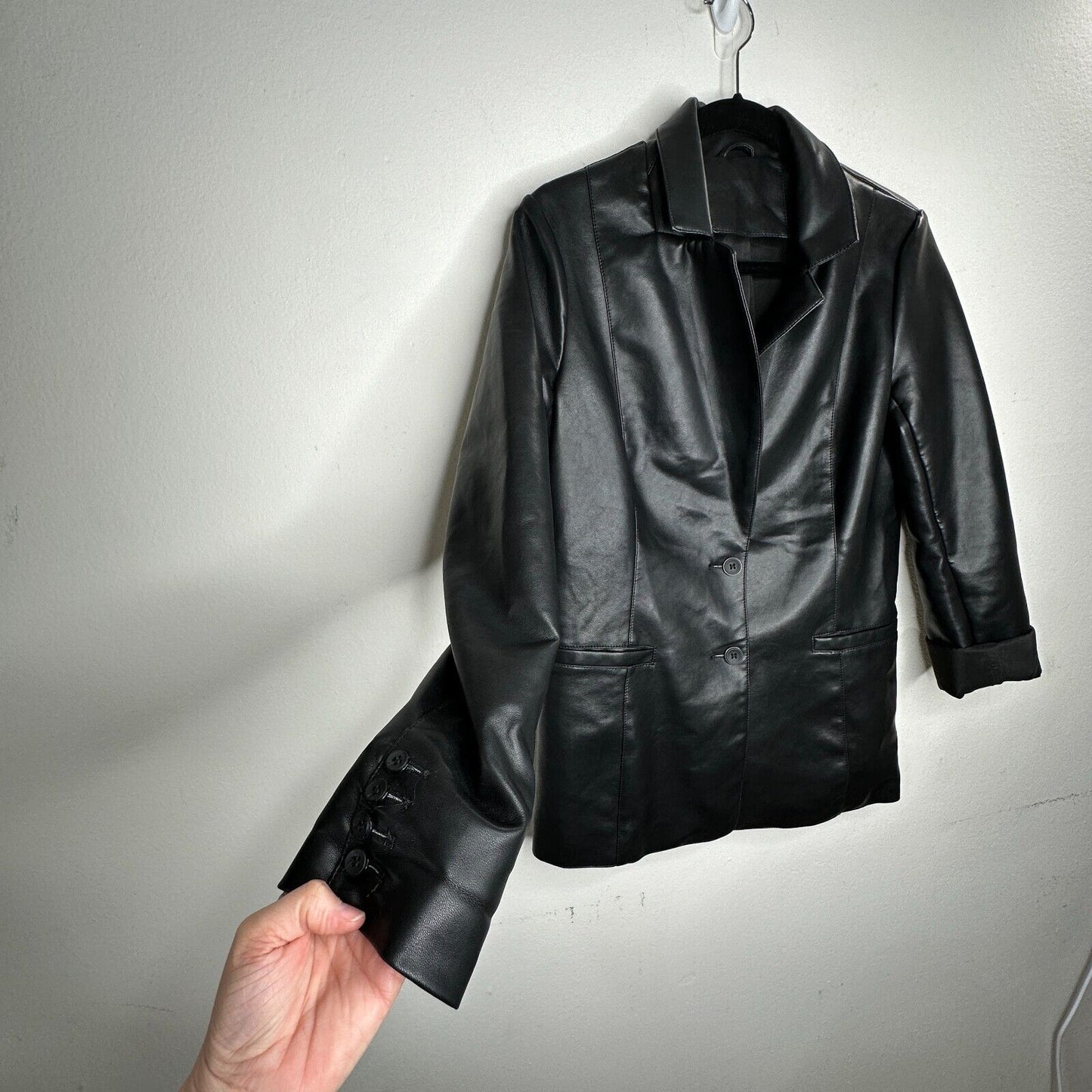 Black Leatherette 2-Button Narrow Lapel Welt Pockets Button Sleeve Blazer Medium