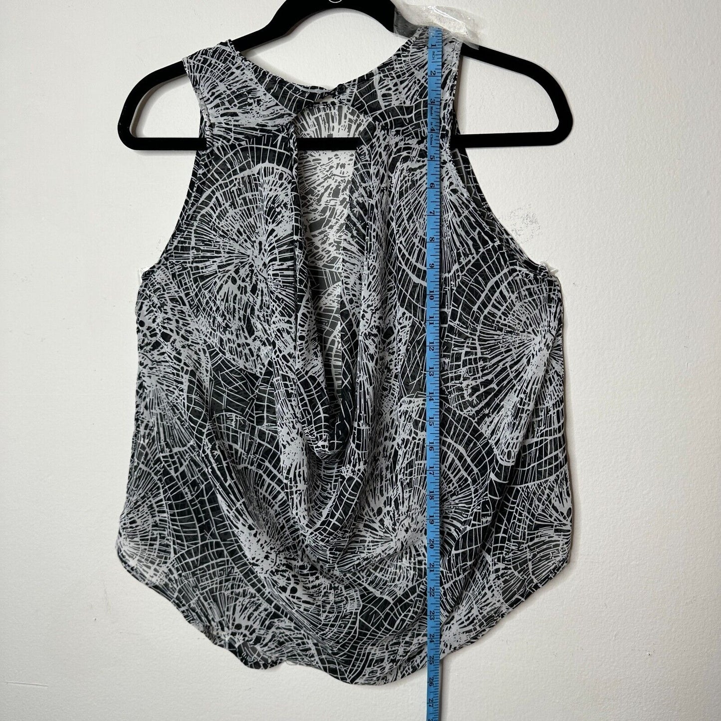 Ovi Black & White Wood Circle Design Keyhole Draped Back Sleeveless Blouse Small