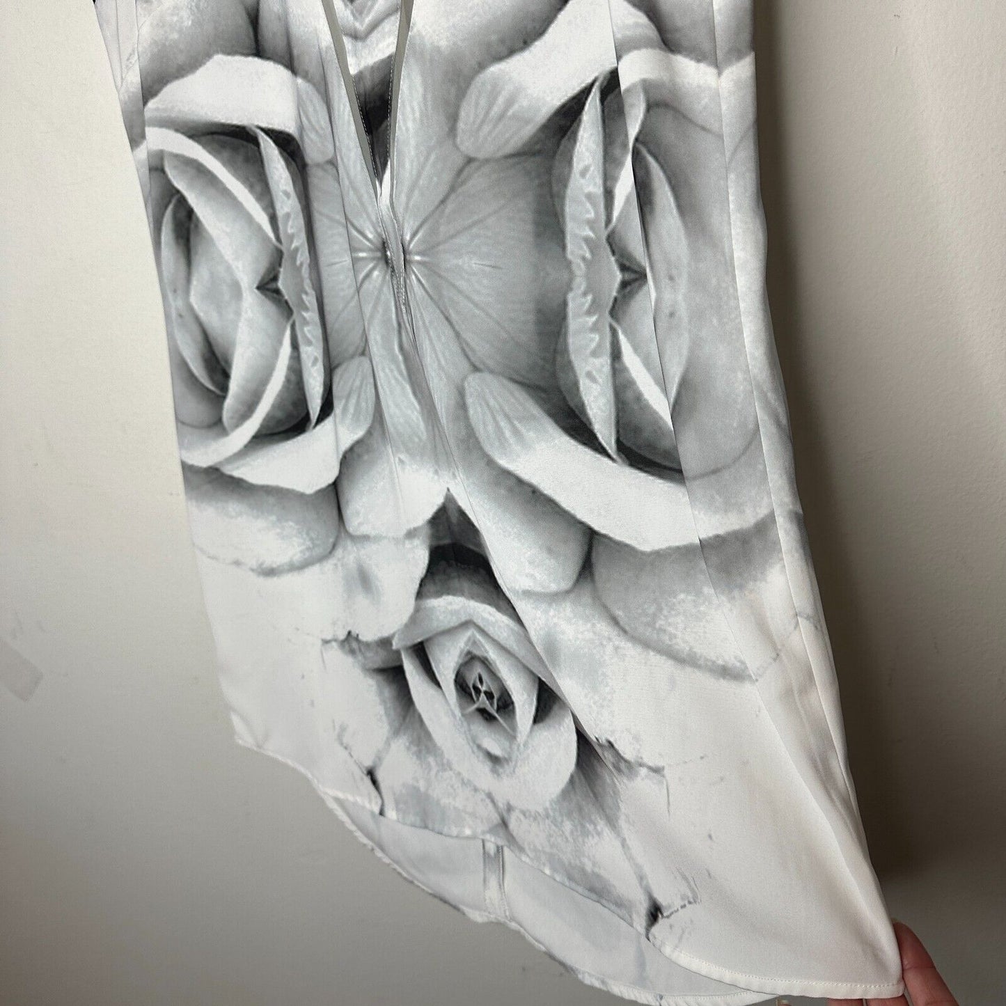Finders Keepers Black White Tangled Secrets Rose Print Monochrome Slip Dress Med