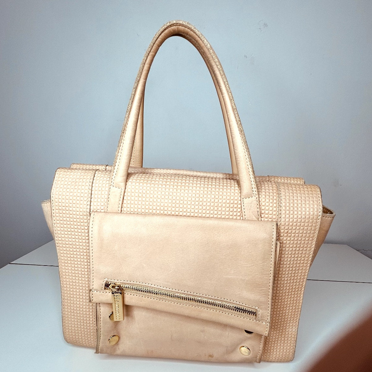 Hammitt Cream Leather Satchel Front Zip Pocket Red Interior Purse Leather Handle