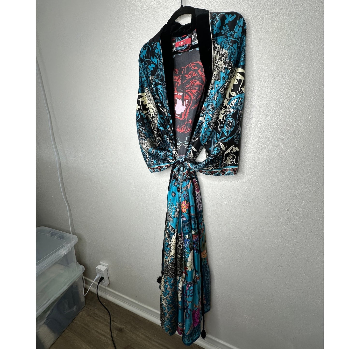 F.R.S. Cream Black Blue Red Multi Bird Floral Tiger Print Kimono M
