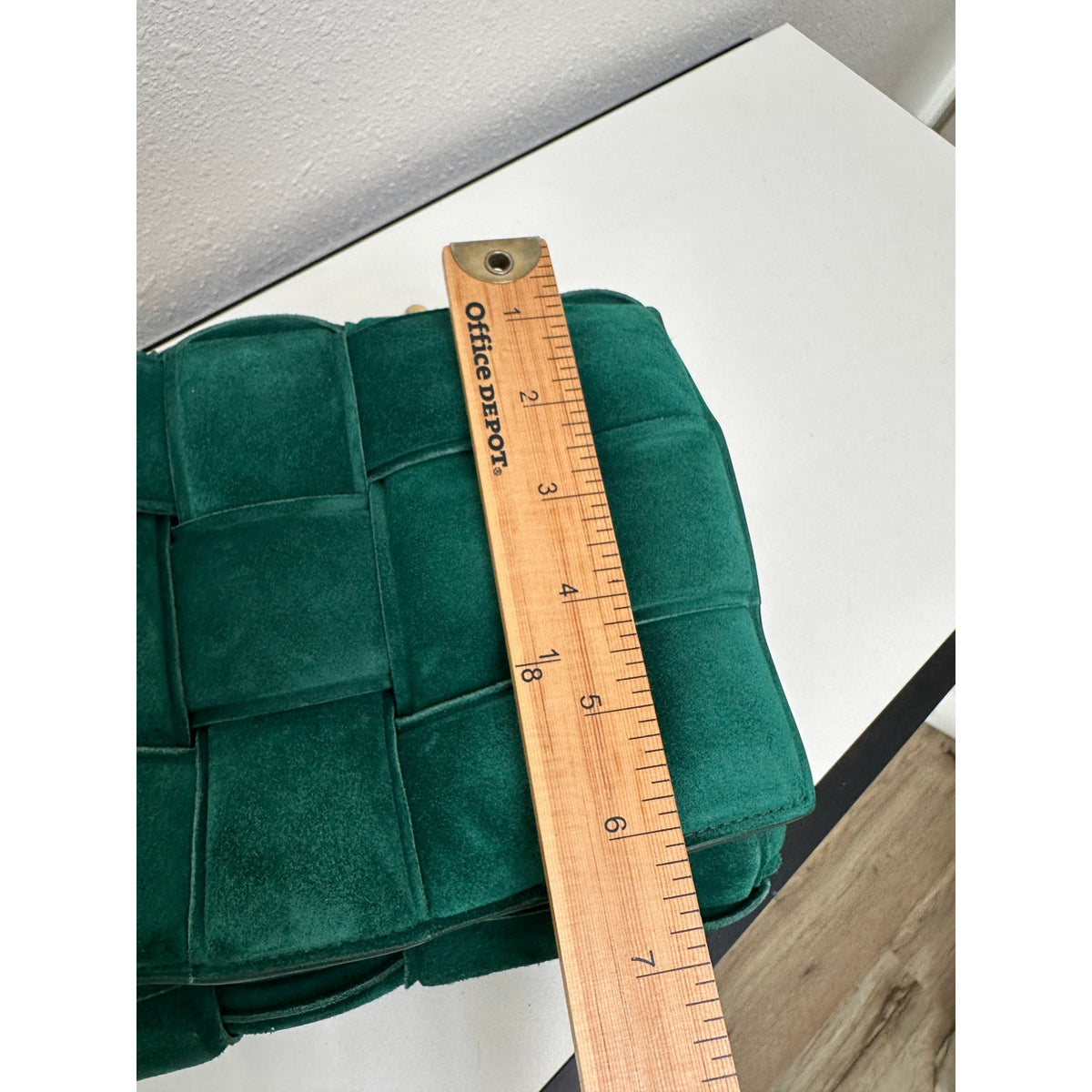 Bottega Veneta Padded Chain Cassette Bag – Green with Gold-Tone Chain