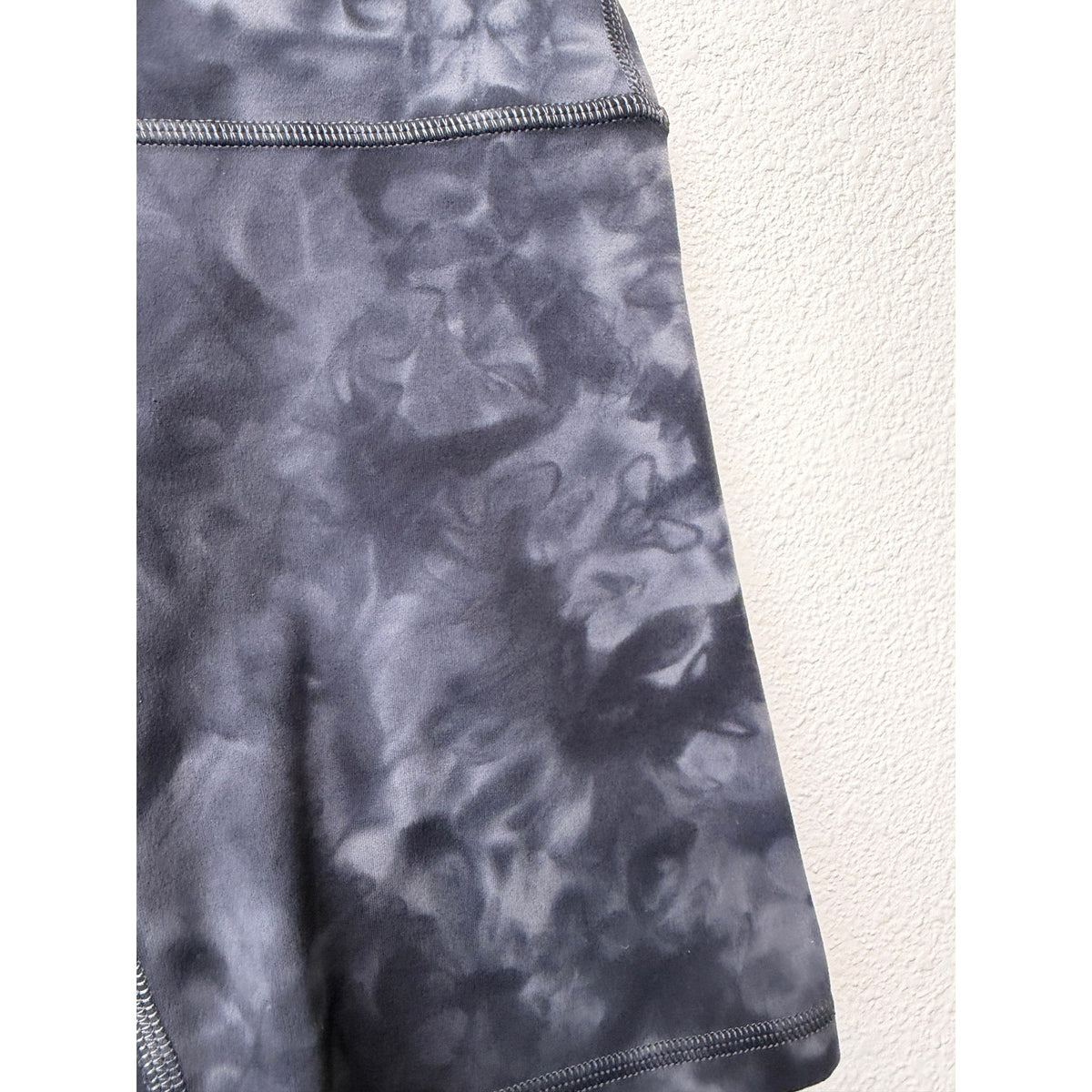 Lululemon Align Diamond Dye Biker Shorts Womens 2
