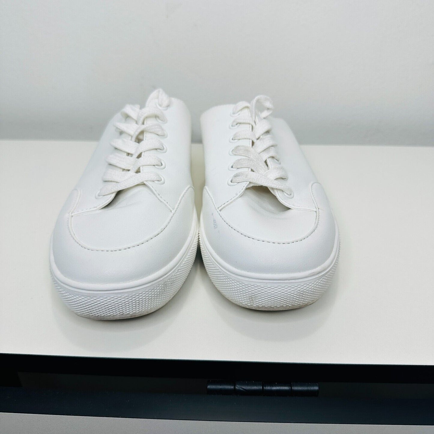 Susina White Leatherette Brynlee Closed Toe Slide-In Casual Mule Sneakers 9