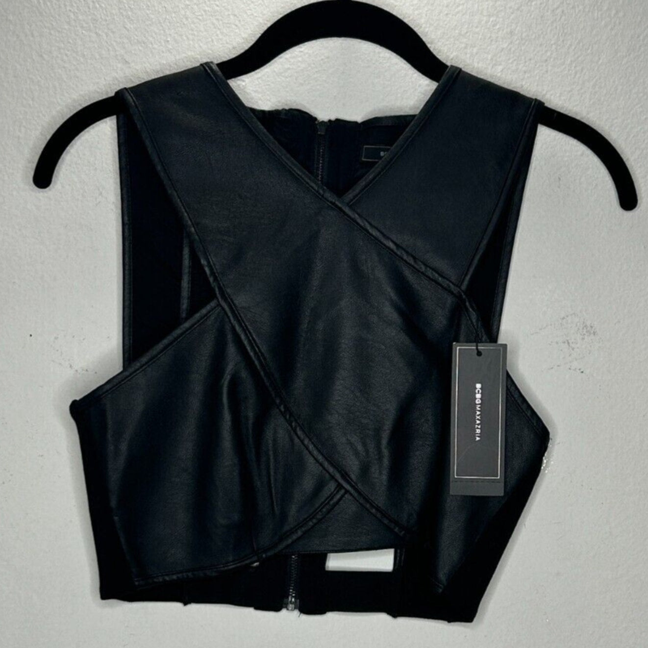 NWT BCBGMAXAZRIA Black Leatherette Nyella Criss Cross Sleeveless Crop Top XS