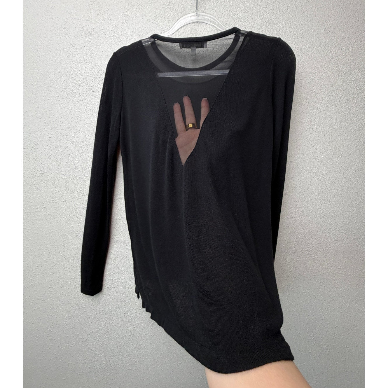 Elizabeth & James Black Sheer Mesh Yoke Long Sleeve Top Open Back Lightweight Knit XS