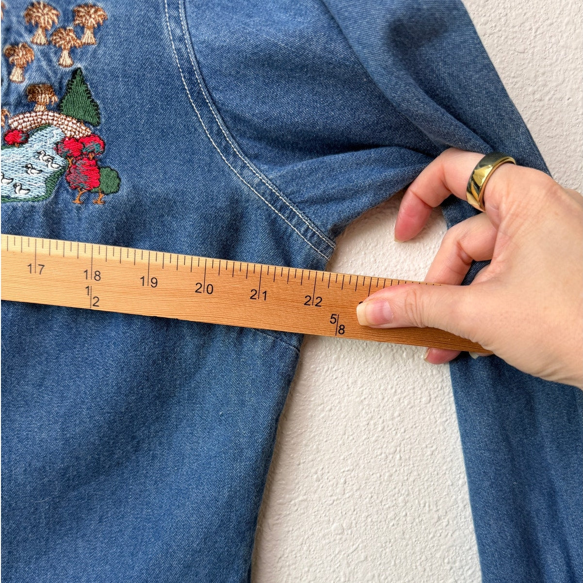 Vintage Cabin Creek Embroidered Denim Shirt Women Size PL